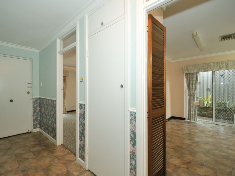 10 Hennessy Avenue, Orelia WA 6167