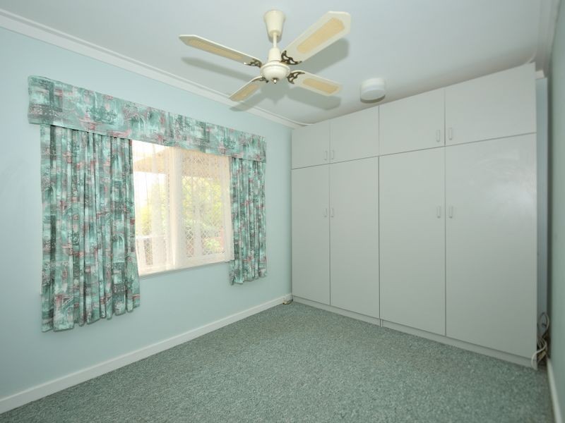 10 Hennessy Avenue, Orelia WA 6167