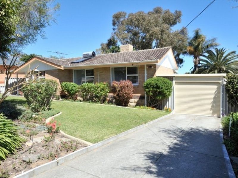 10 Harrison Way, Calista WA 6167