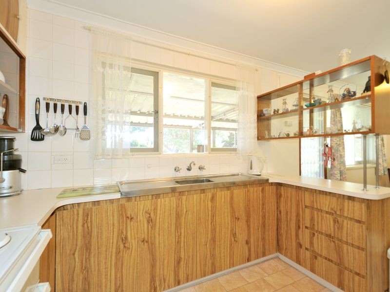 10 Harrison Way, Calista WA 6167