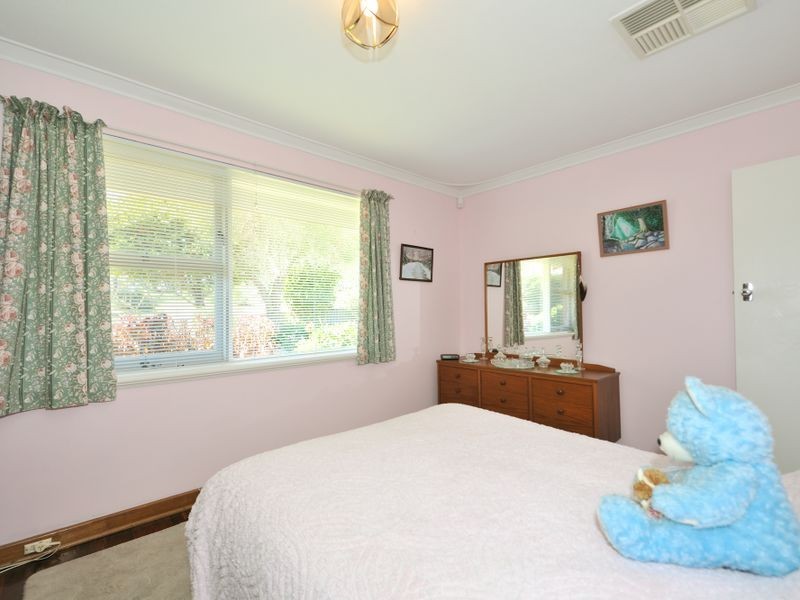 10 Harrison Way, Calista WA 6167