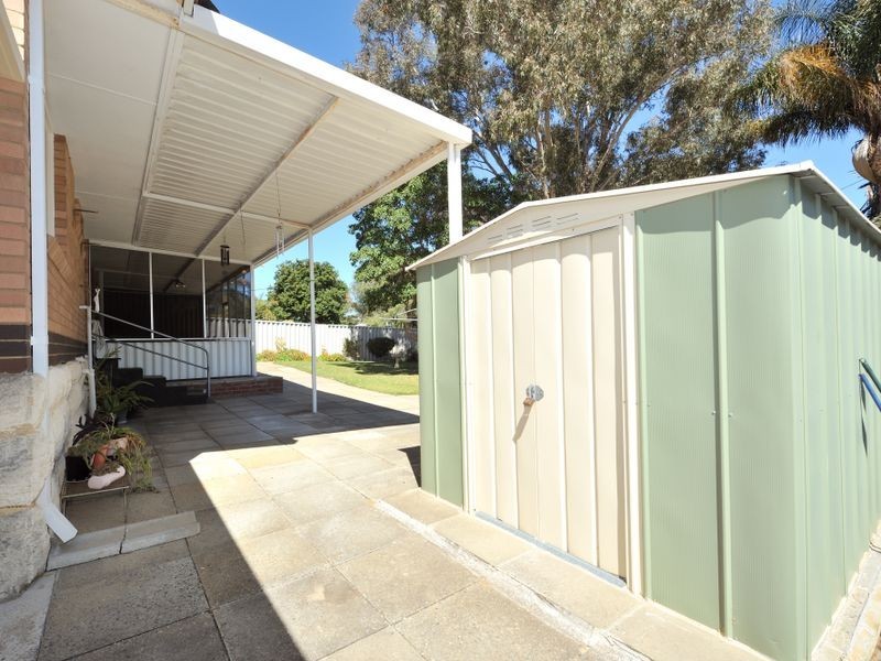 10 Harrison Way, Calista WA 6167