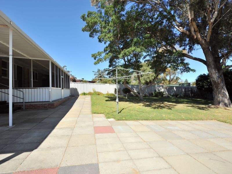 10 Harrison Way, Calista WA 6167