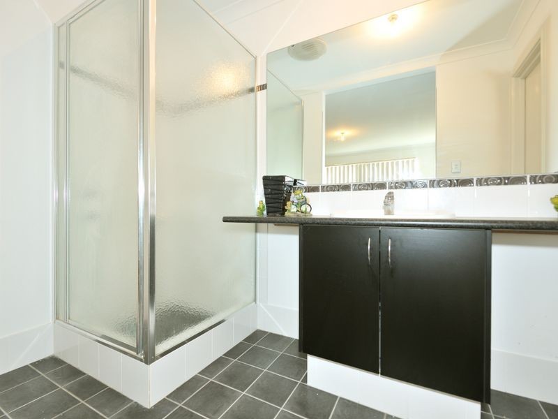 15 Westcliff Street, Wellard WA 6170