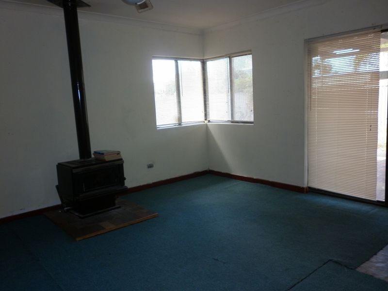 14 Bolton Way, Orelia WA 6167