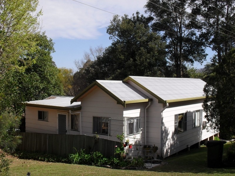 17 Clarence Street, Bonalbo NSW 2469