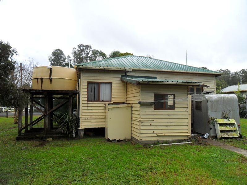 27 Urben Street, Urbenville NSW 2475