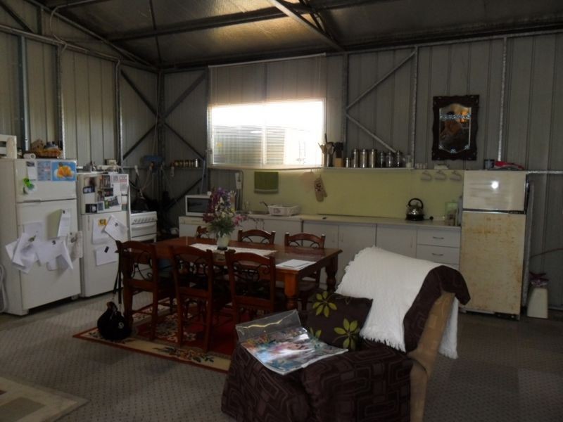 820 Avenue Road, Ellangowan NSW 2470