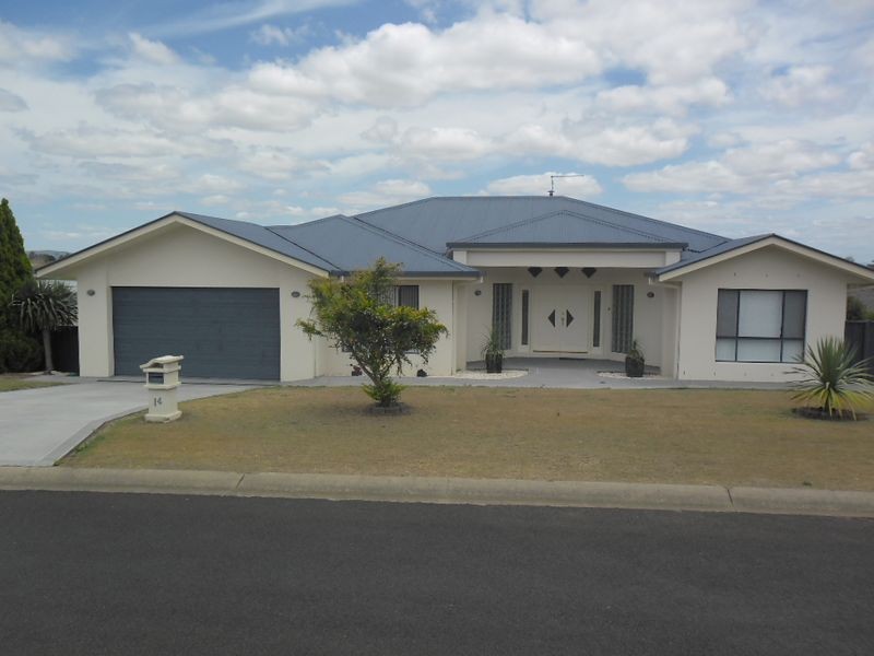 14 Lakeside Drive, Casino NSW 2470