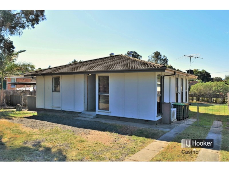 2 Churchill Crescent, Casino NSW 2470