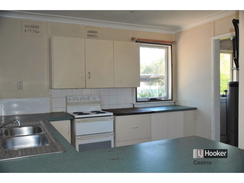 2 Churchill Crescent, Casino NSW 2470