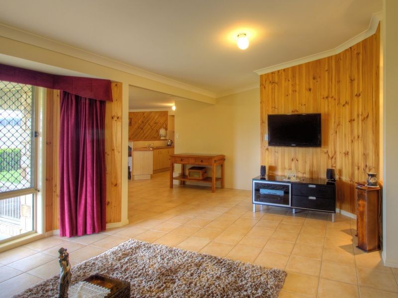 8 Fig Tree Lane, Mckees Hill NSW 2480