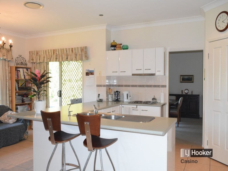 16 Tullarook Grove, Spring Grove NSW 2470