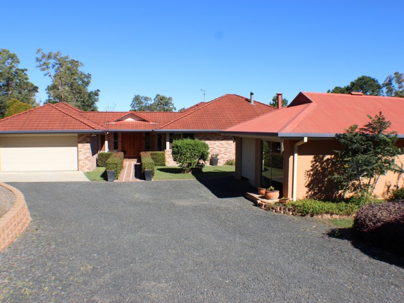 8 Forest Grove, Fairy Hill NSW 2470
