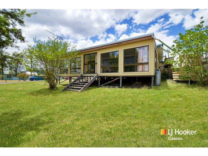 18 Sinclair Street, Old Bonalbo NSW 2469