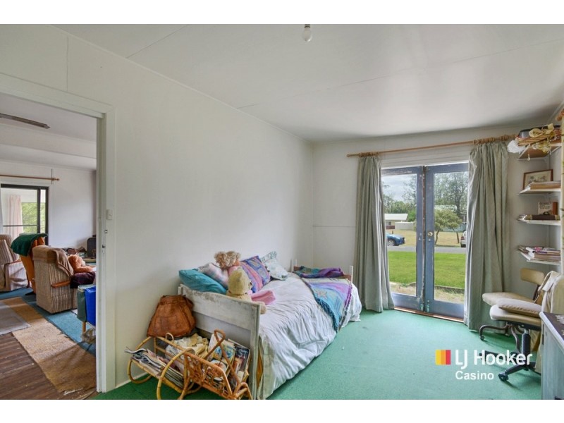 18 Sinclair Street, Old Bonalbo NSW 2469