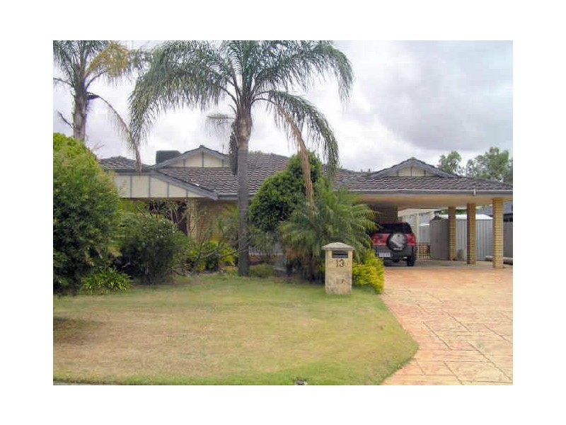 13 Portcullis Drive, Willetton WA 6155
