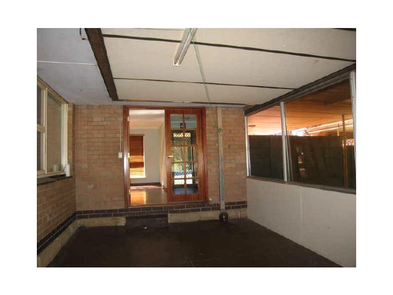 128 Fremantle Road, Gosnells WA 6110