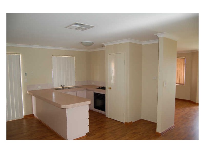 10 Higgs Court, Brookdale WA 6112