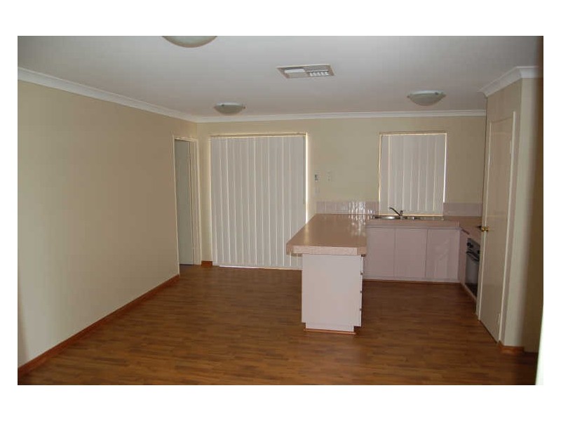 10 Higgs Court, Brookdale WA 6112