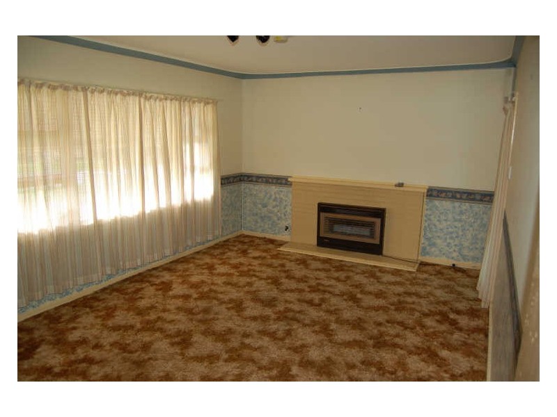 12 Badbury Road, Armadale WA 6112