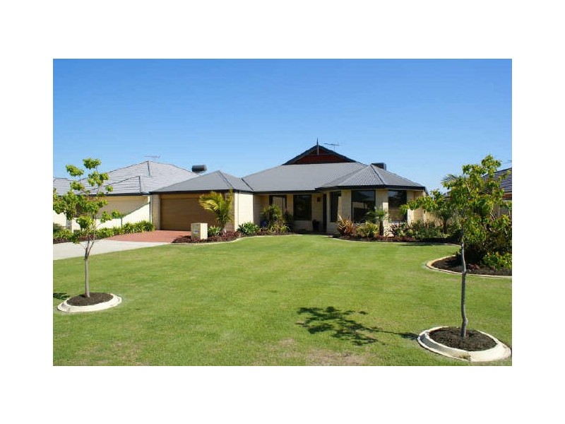 14 Gillen Way, Success WA 6164