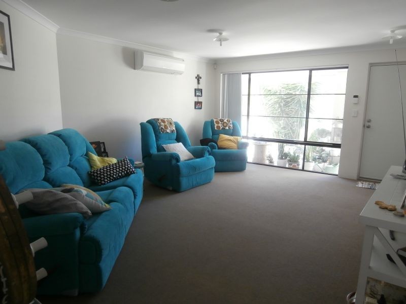 4 Alexander Drive, Byford WA 6122