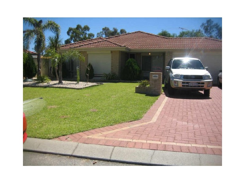 17 Hoult Mews, Atwell WA 6164