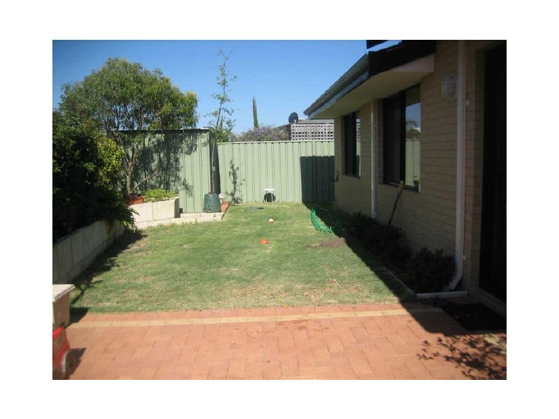 35 Lombe Gardens, Atwell WA 6164