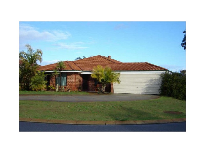 8 Roscommon Loop, Orelia WA 6167