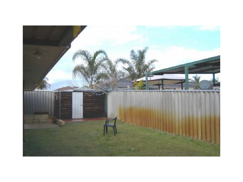 8 Roscommon Loop, Orelia WA 6167