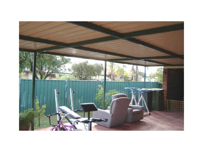 8 Roscommon Loop, Orelia WA 6167