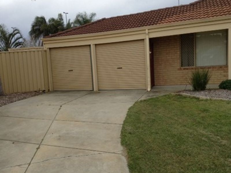 11 Piesse Place, Seville Grove WA 6112