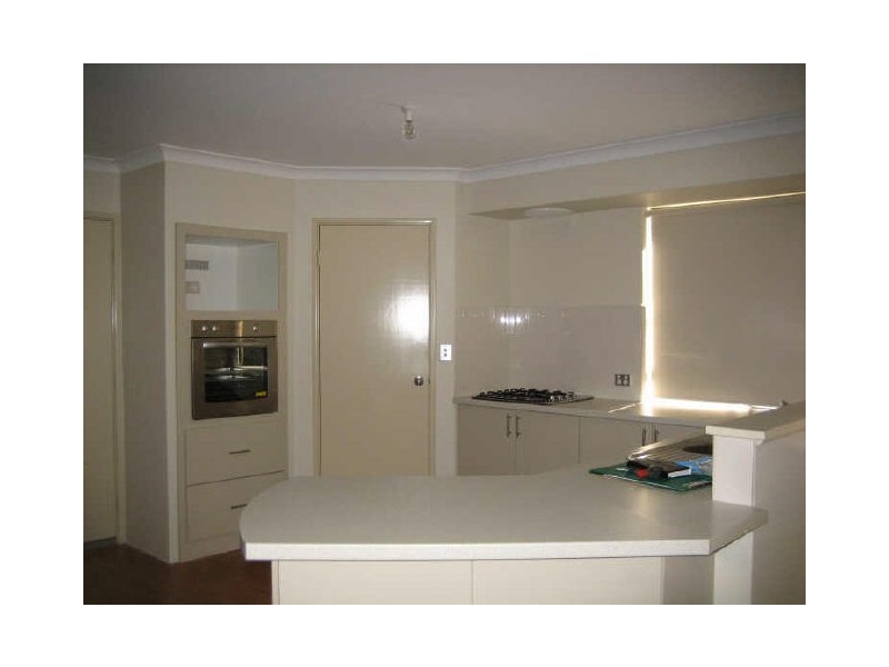 7 Oliver Vista, Bertram WA 6167