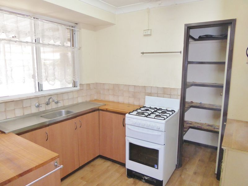 3 Berala Court, Camillo WA 6111