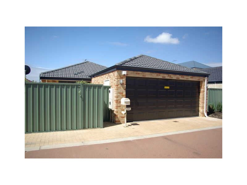 17 Paperbark Lane, Atwell WA 6164