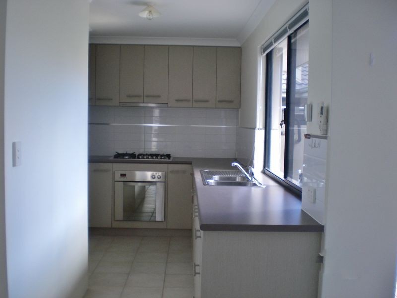 3/5 Cabra Avenue, Seville Grove WA 6112