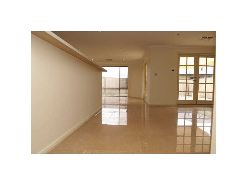 4 Giverny Gardens, Aubin Grove WA 6164