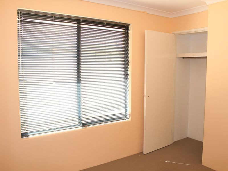 7 Mariposa Gardens, Success WA 6164