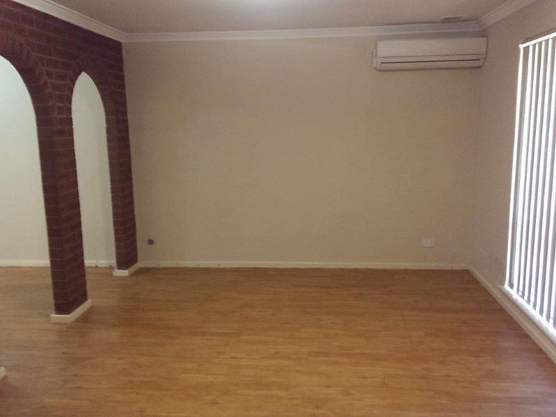 20 Redtingle Road, Camillo WA 6111