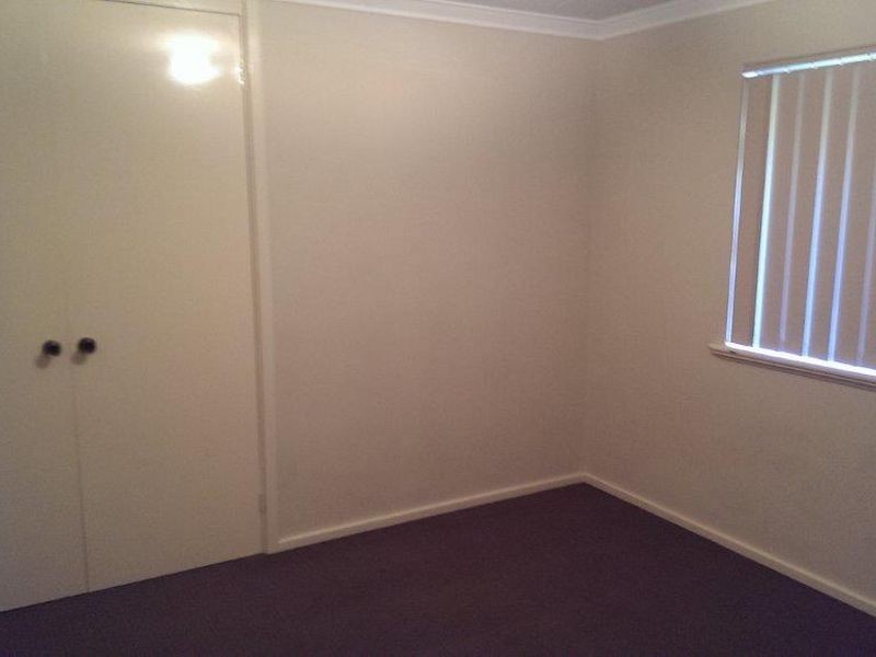 20 Redtingle Road, Camillo WA 6111