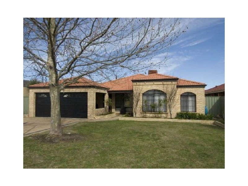 11 Turnball Close, Atwell WA 6164