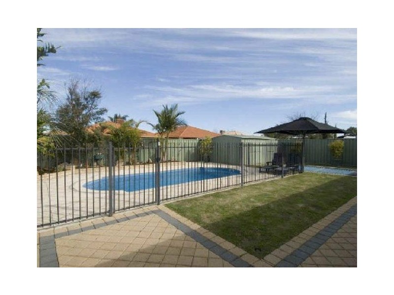 11 Turnball Close, Atwell WA 6164