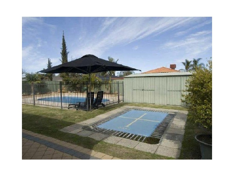 11 Turnball Close, Atwell WA 6164