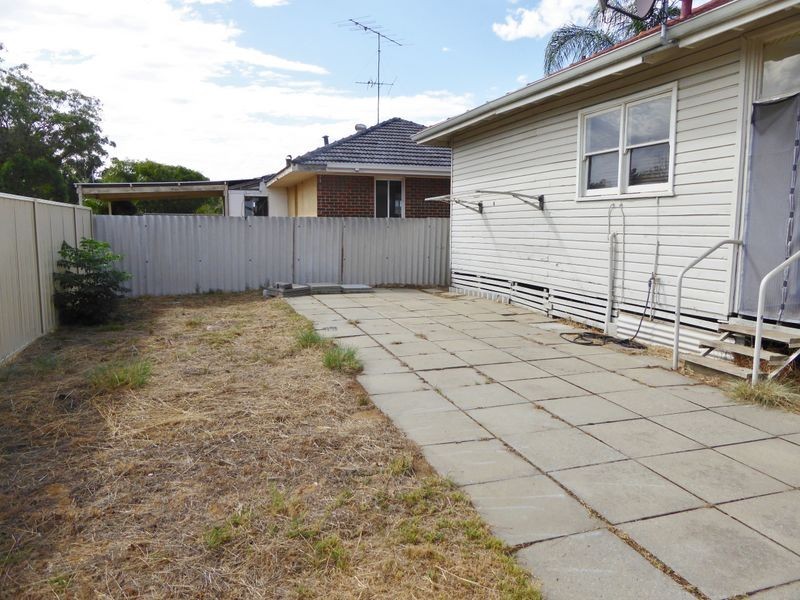 26 Peake Way, Medina WA 6167