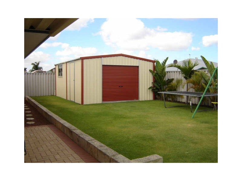 26 Avon Crescent, Atwell WA 6164