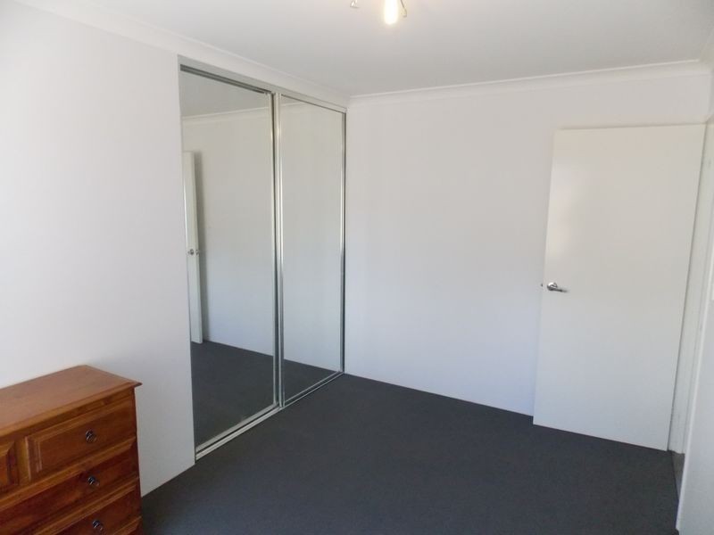 4 Lefroy Road, Mount Nasura WA 6112