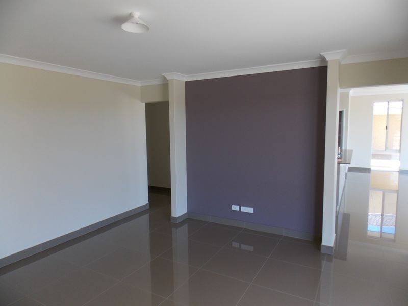 16 Menner Way, Piara Waters WA 6112