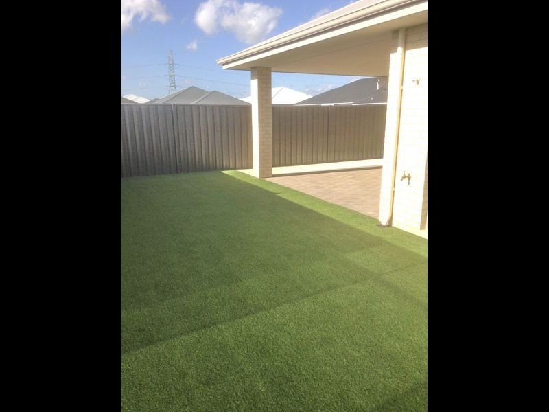 16 Menner Way, Piara Waters WA 6112