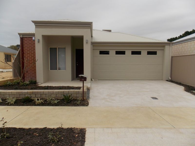 11 Recess Parkway, Coolbellup WA 6163